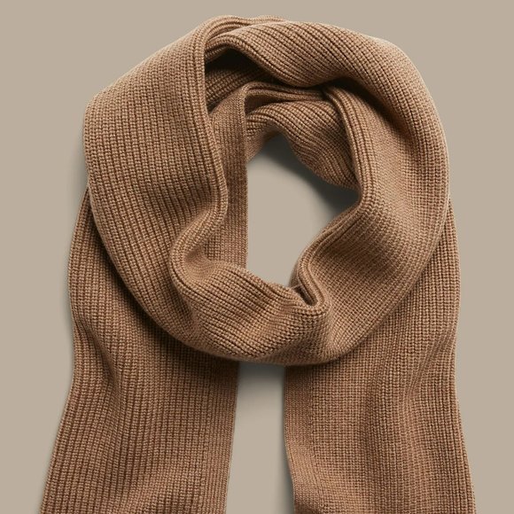 Banana Republic Ribbed Extra-Fine Merino Wool Scarf - Picture 1 of 6